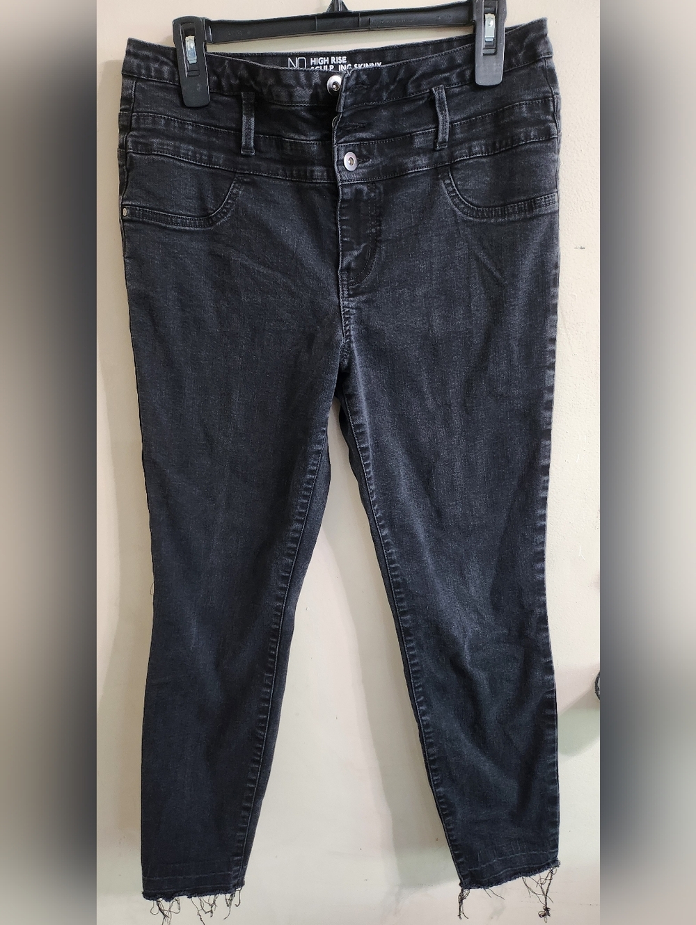 NOBO High-Rise Black High Rise Skinny Jeans Distressed Cuffs Size: 15 Used